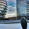 London - emotionsLess image
